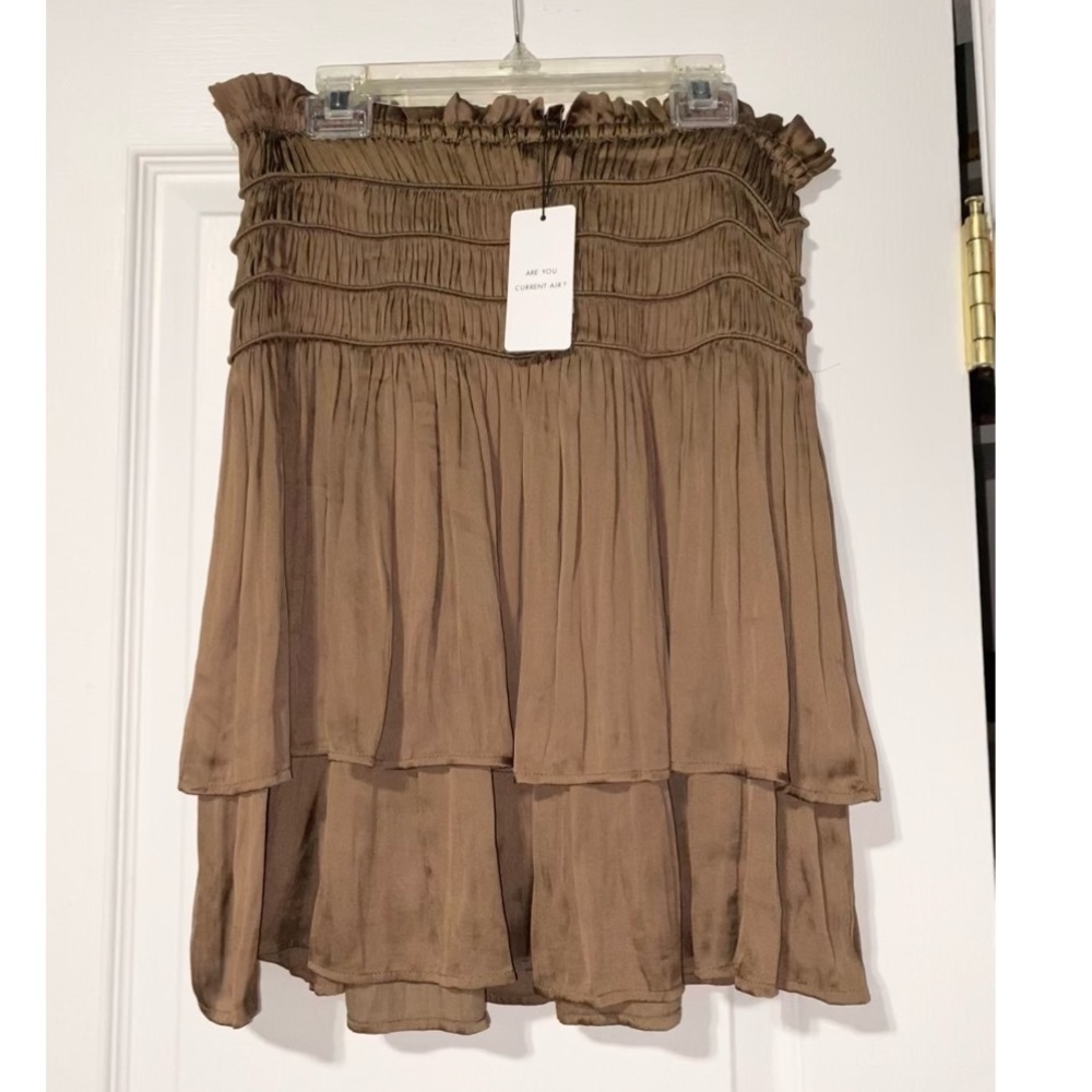 brown skirt